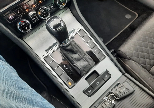 Skoda Superb cena 79900 przebieg: 163519, rok produkcji 2020 z Niemcza małe 781